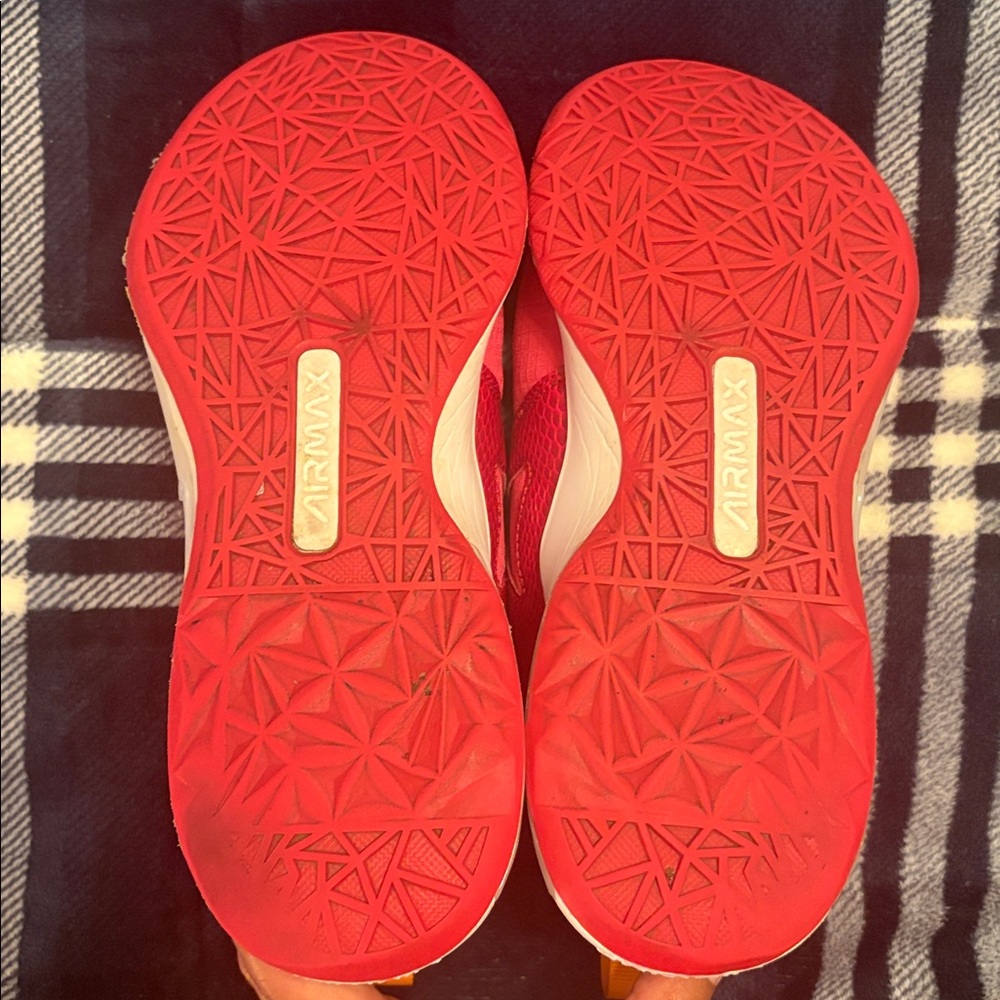 Nike Bright Hot Pink Running Shoes - Picture 5 of 5